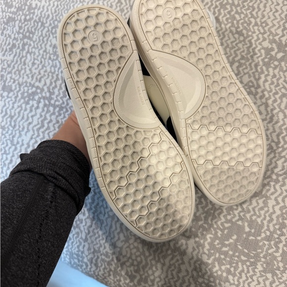 Black and White Sneakers NWT - Picture 2 of 2